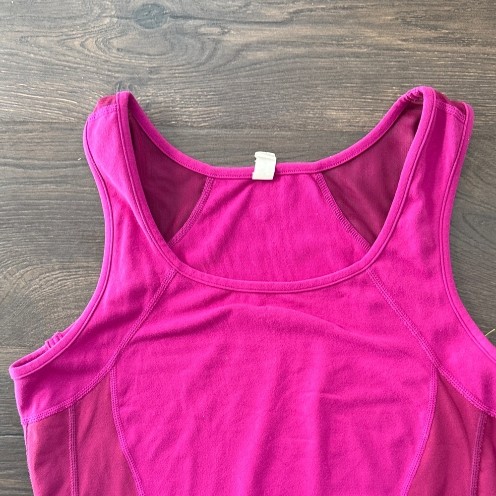 Lululemon Pink Women's Pink Tank Top Workout Running Yoga size 8 - Picture 2 of 7